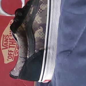 New mens black vans shoes